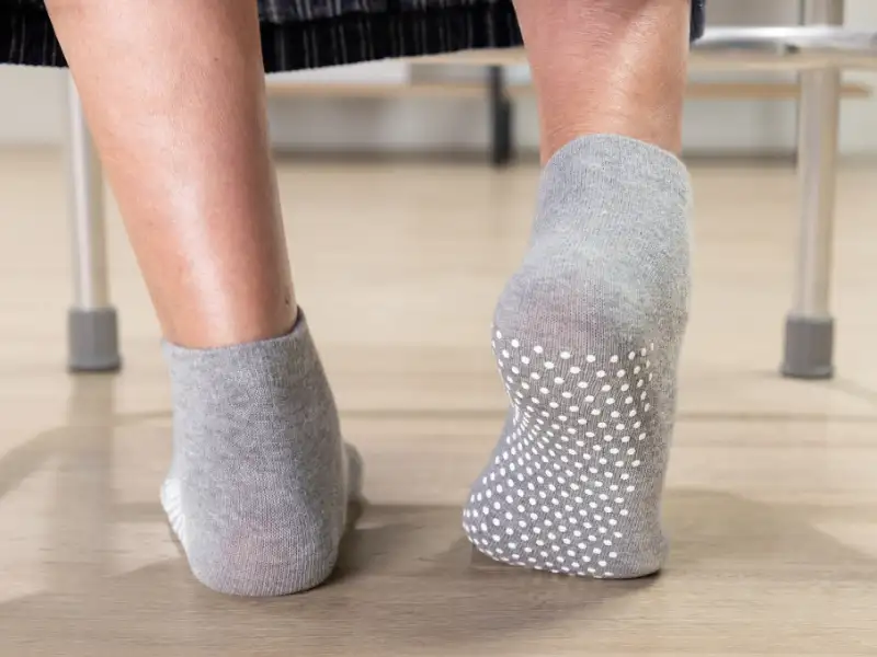 Grip Socks - Products (800x600) General - Products (Grip Socks)